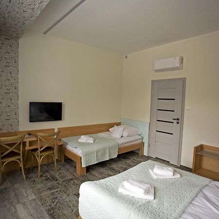 Motelik Grosar غورليتسي المظهر الخارجي الصورة