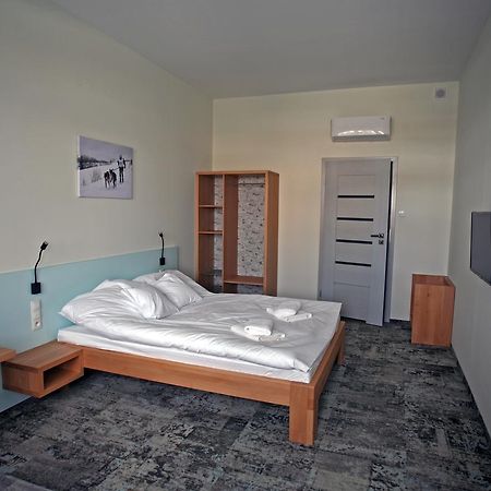 Motelik Grosar غورليتسي المظهر الخارجي الصورة