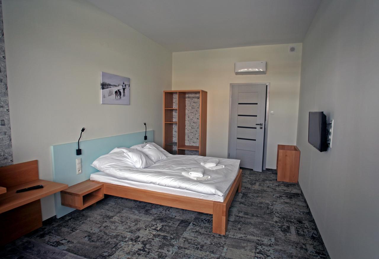 Motelik Grosar غورليتسي المظهر الخارجي الصورة